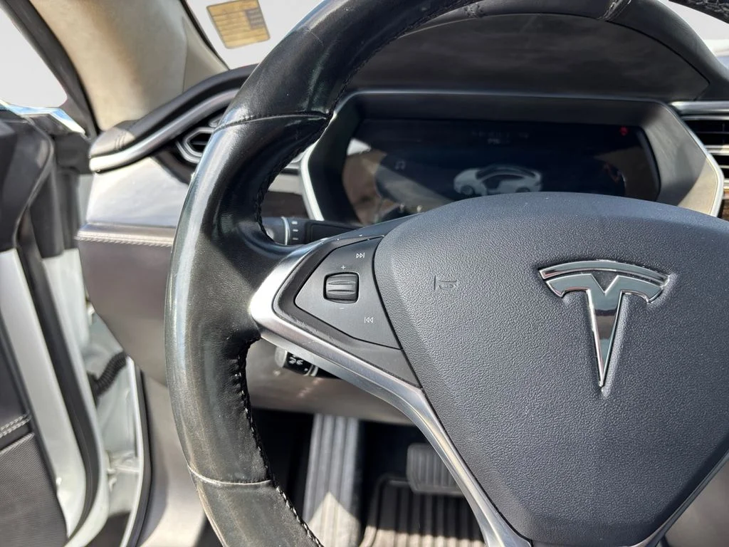 Used 2016 White Tesla 90D image 20