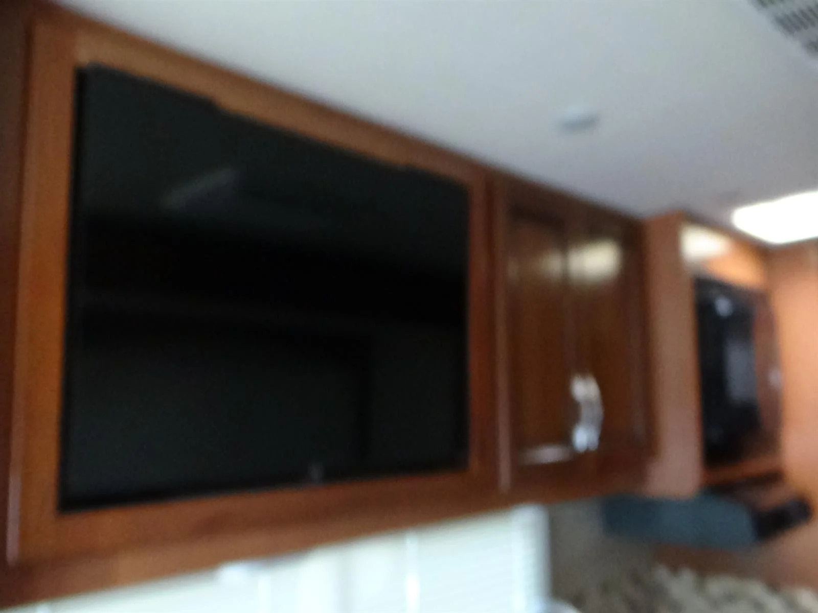 Used 2016 Tan Ford Fleetwood Flair image 21
