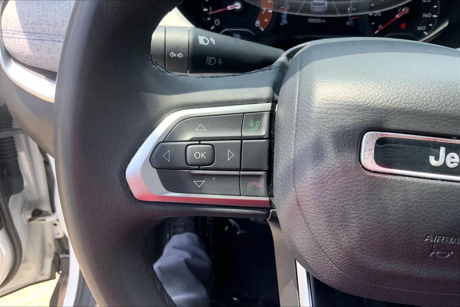 Used 2024 Bright White Clearcoat Jeep Latitude image 24