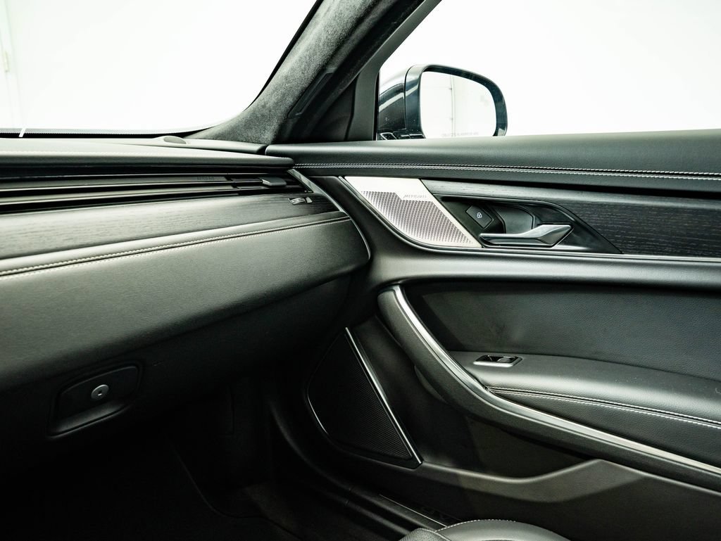 2024 Jaguar XF R-Dynamic SE - Photo 37