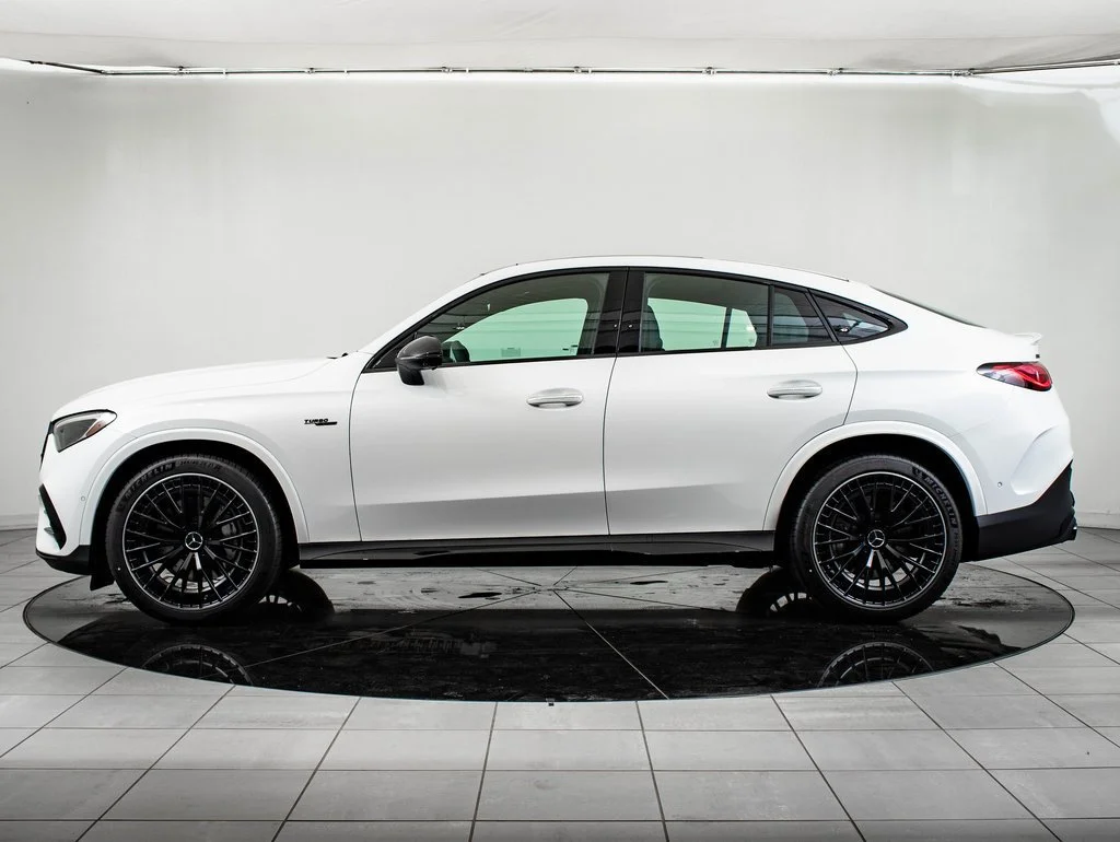 New 2026 Manufaktur Moonlight White Metallic Mercedes-Benz GLC 43 AMG® image 5
