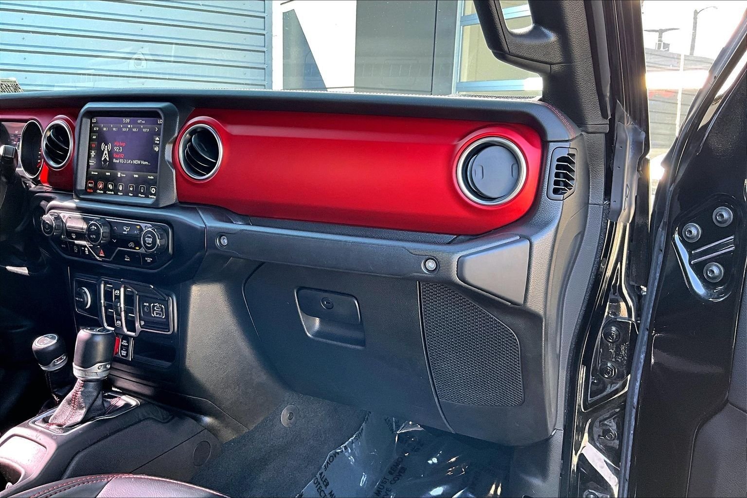 Used 2022 Black Jeep Rubicon image 16