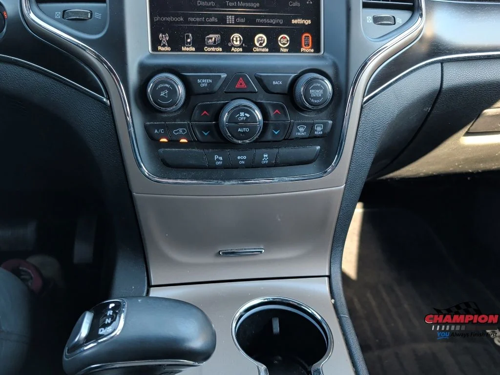 Used 2014 Gray Jeep Limited image 19