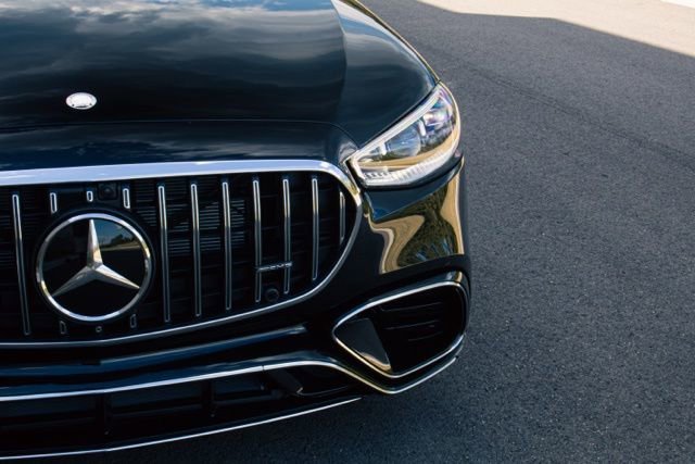 2026 Mercedes-Benz S-Class AMG S 63 - Photo 24