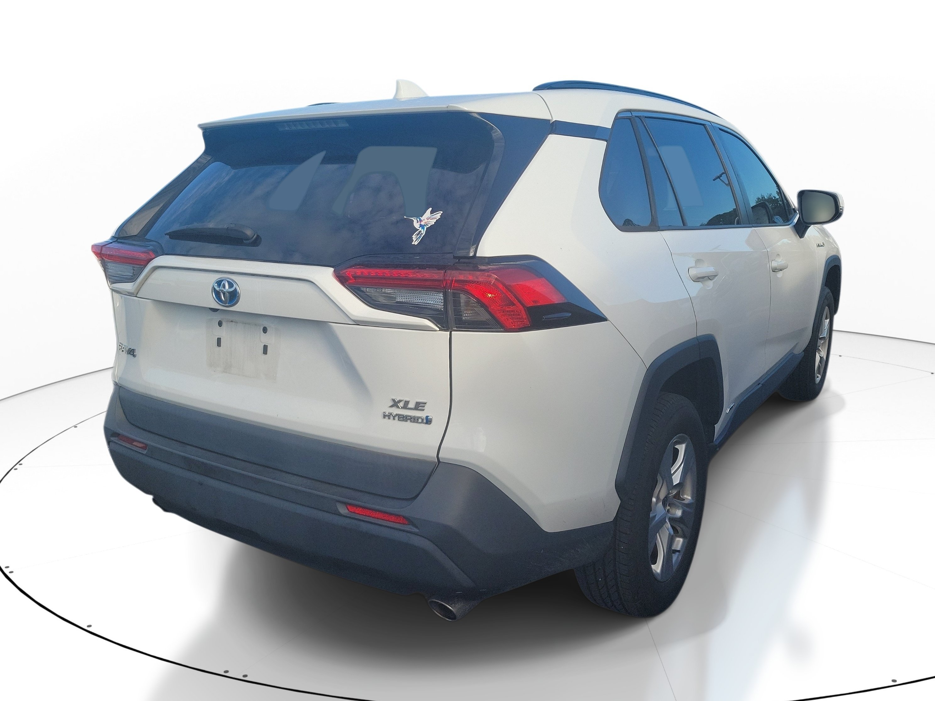 Used 2021 Super White Toyota XLE image 8