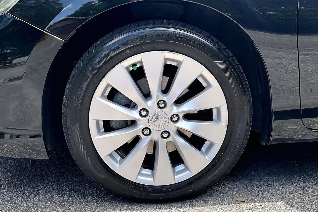 Used 2014  Honda EX-L image 35