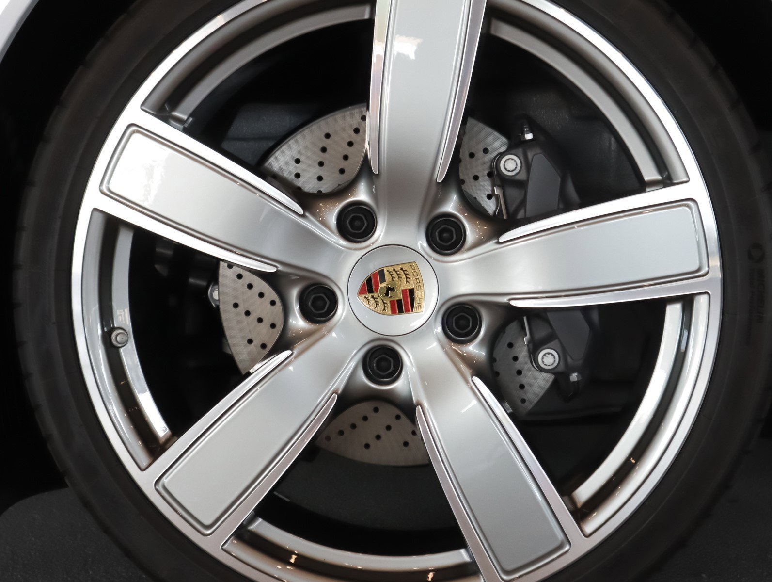 2025 Porsche 718 - Photo 12