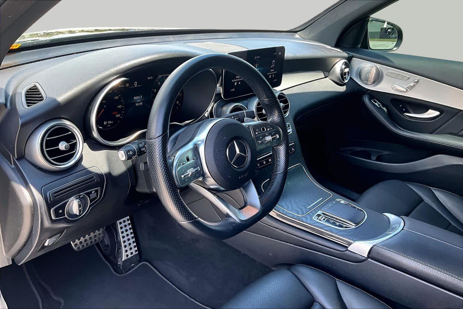 Used 2021 Black Mercedes-Benz GLC 300 image 18