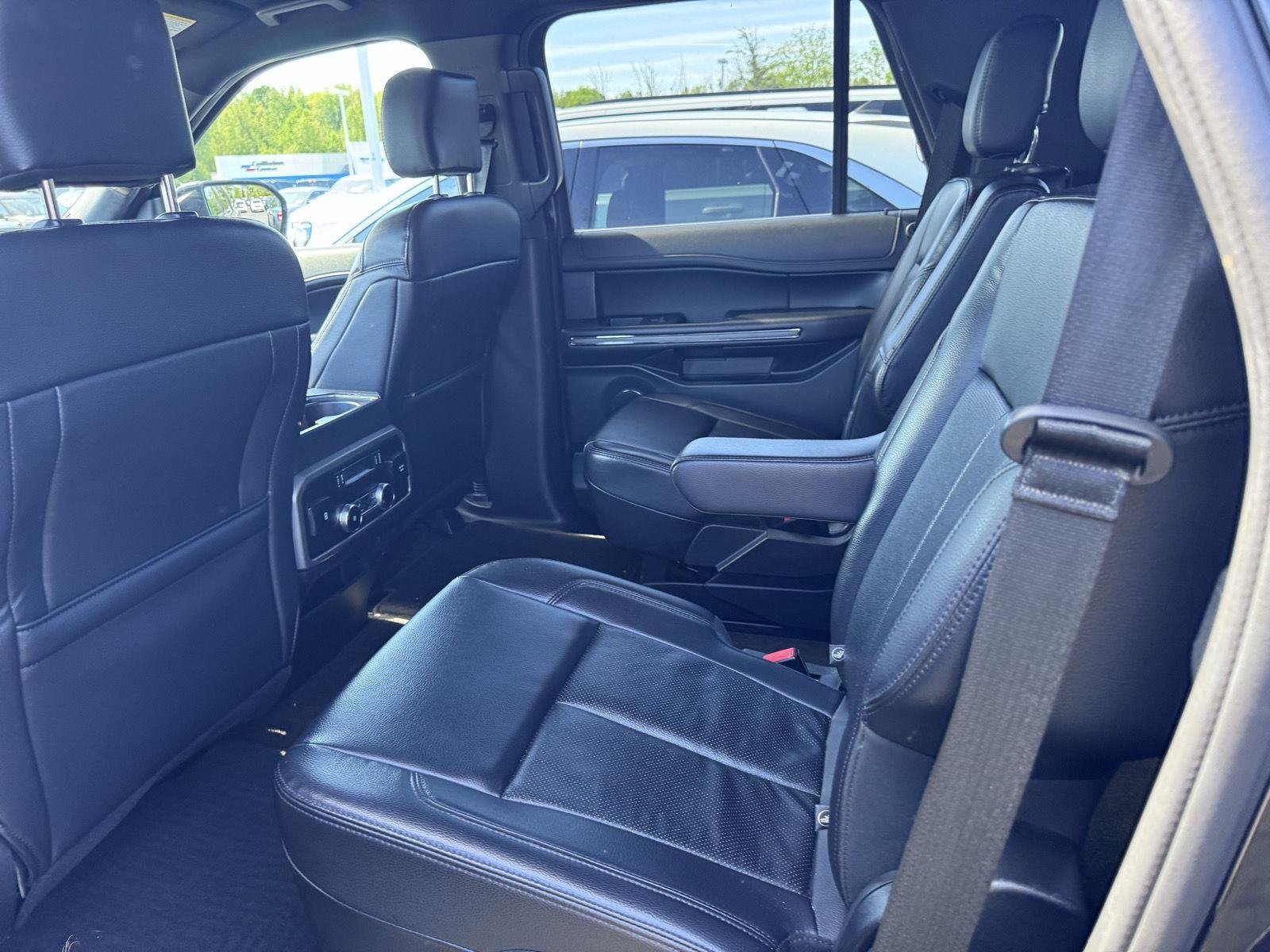 Used 2020 Agate Black Ford XLT image 9