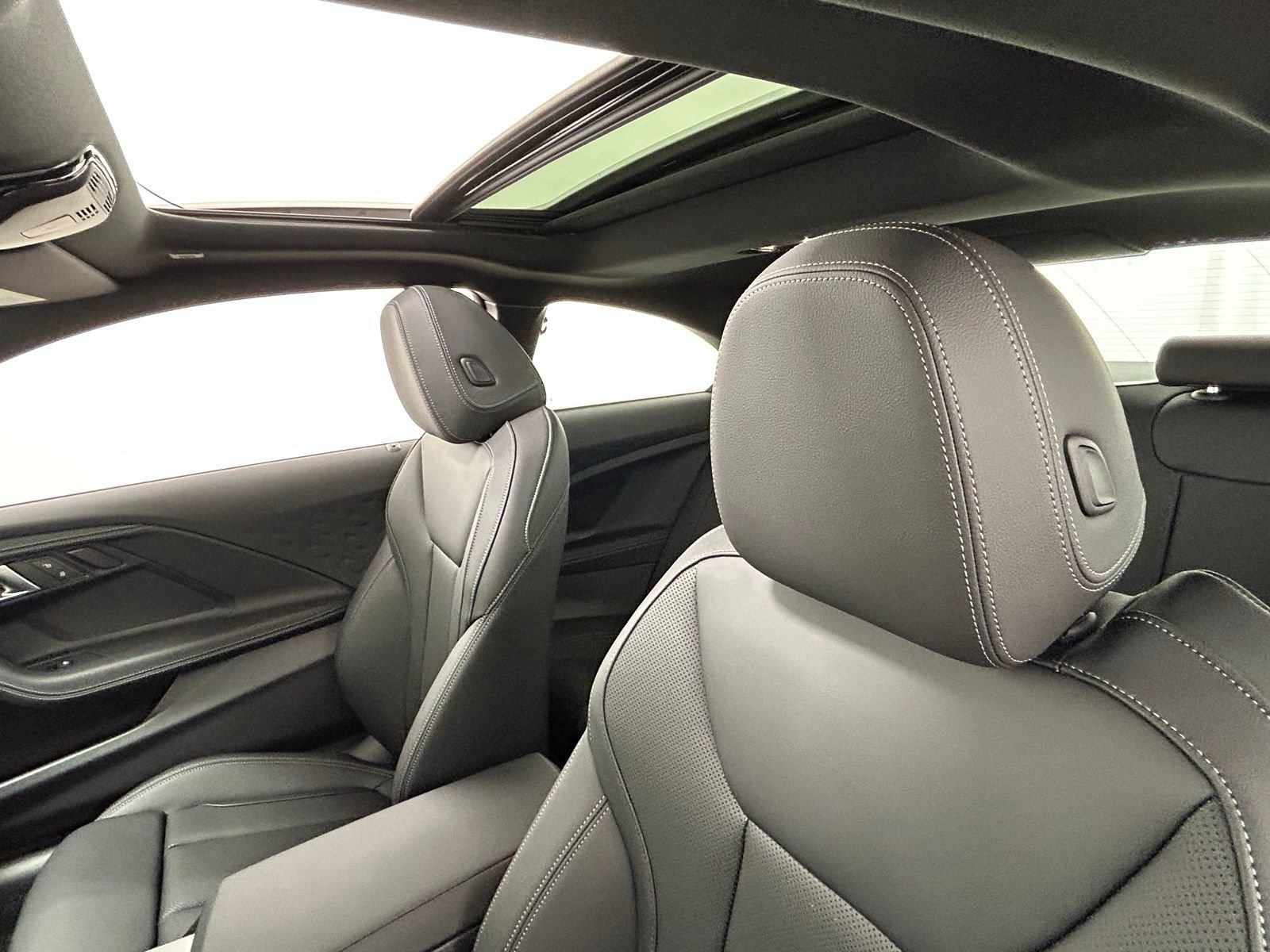 2025 BMW 2 Series 230i - Photo 29