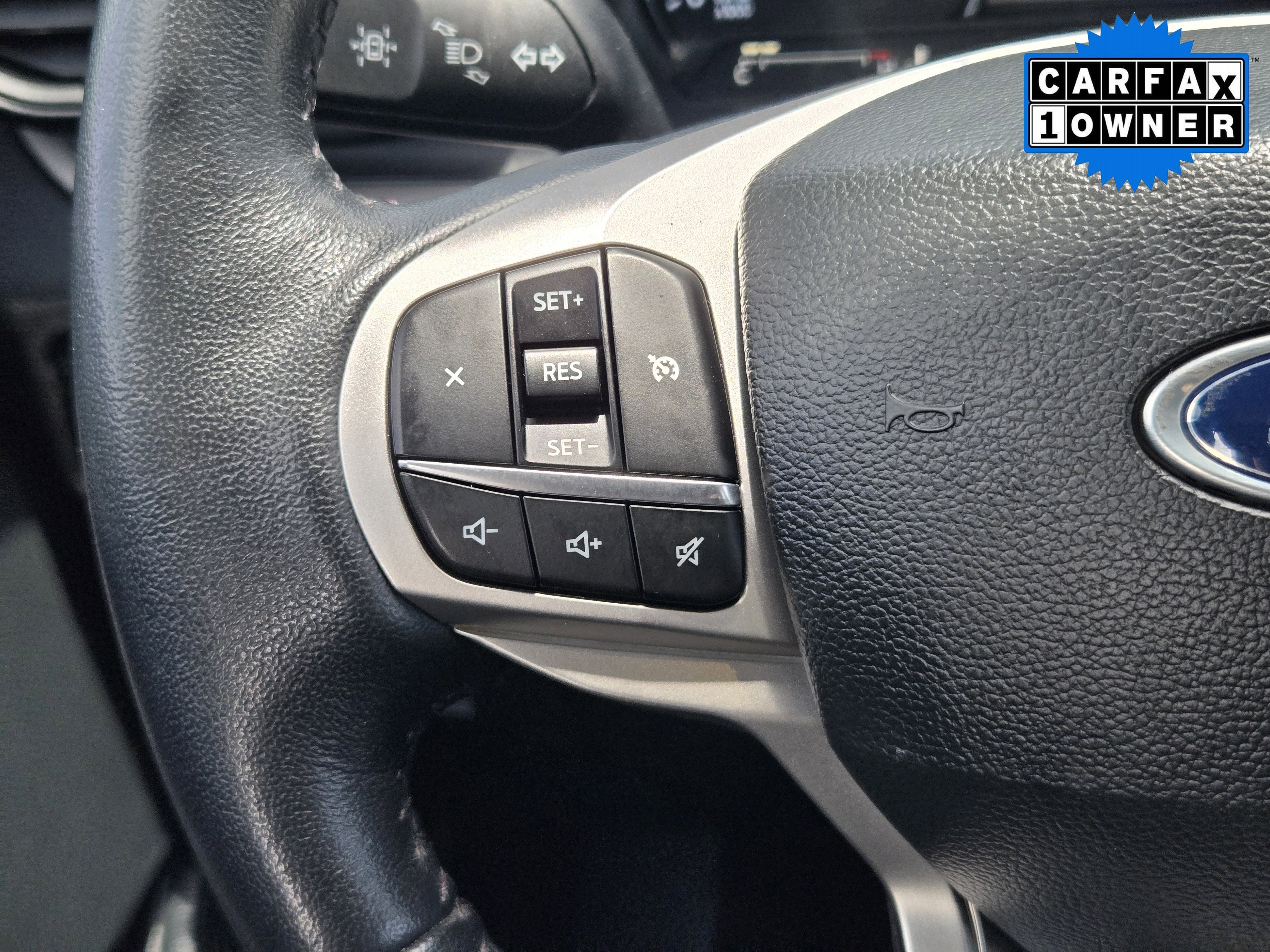 Used 2023 White Metallic Ford XLT image 24