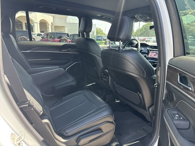 New 2026 White Jeep Limited Reserve image 8