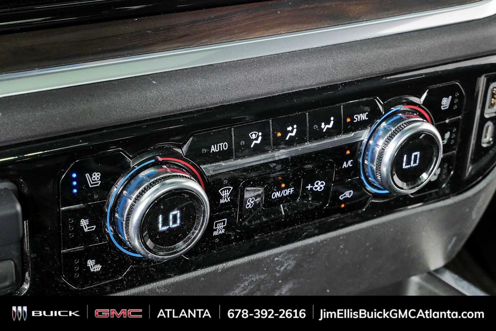 Used 2022 Titanium Rush Metallic GMC SLT image 17