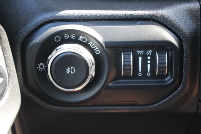 Used 2019 White Jeep Unlimited Sport S image 14