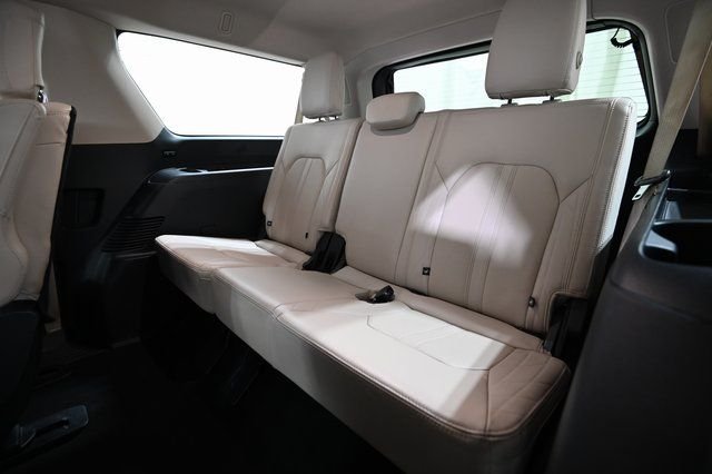 2024 Ford Expedition MAX Platinum - Photo 10