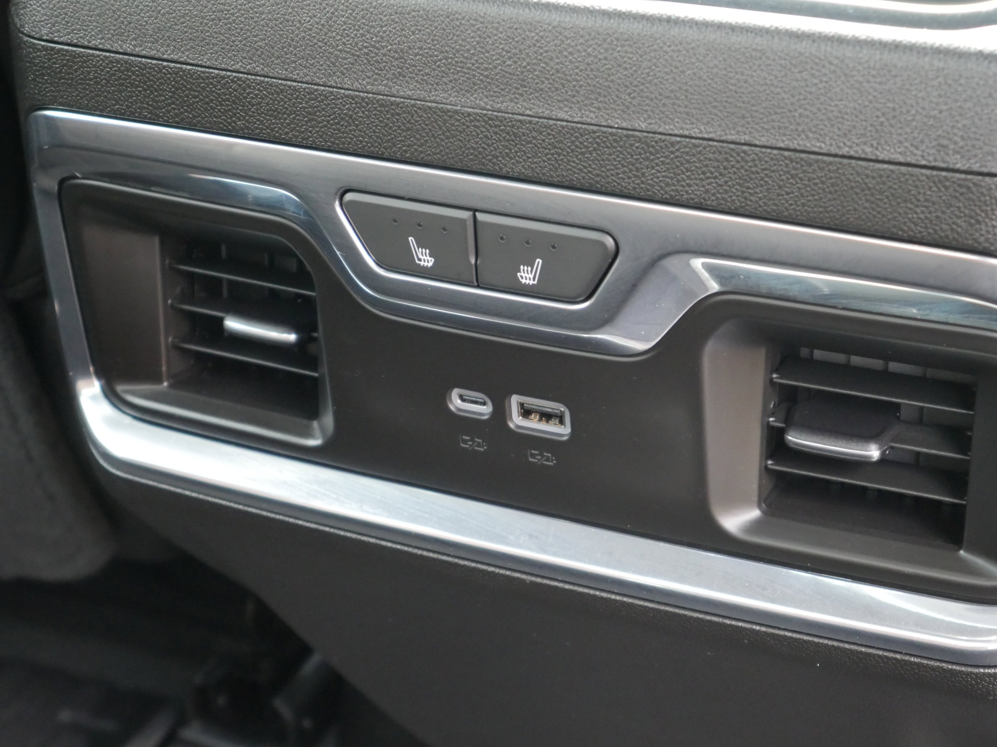 Used 2025 Sterling GMC Denali Ultimate image 35