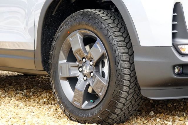 New 2026 Solar Silver Metallic Honda TrailSport image 3