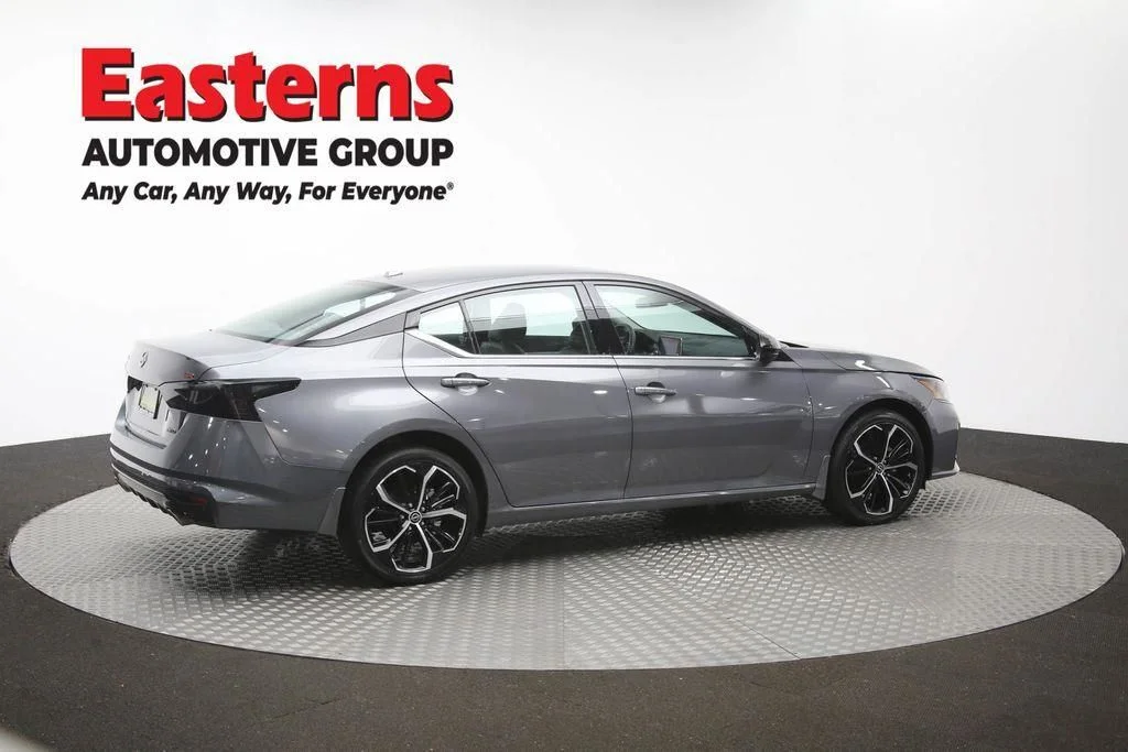 Used 2025 Gray Nissan 2.5 SR image 43