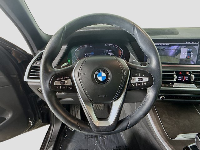 Used 2023 Dark Graphite Metallic BMW sDrive40i image 9