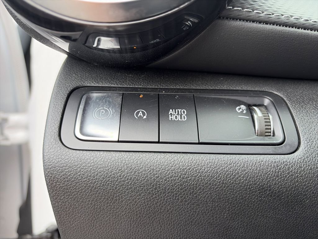 Used 2025 White Chevrolet LT image 20