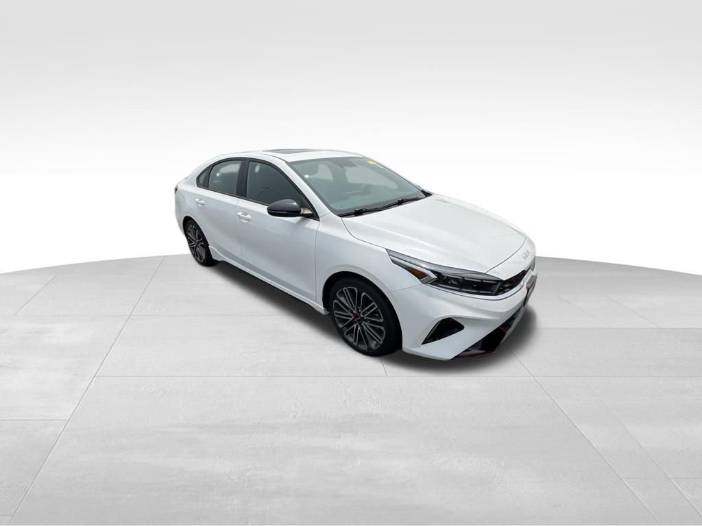 Used 2023 White Kia GT image 27