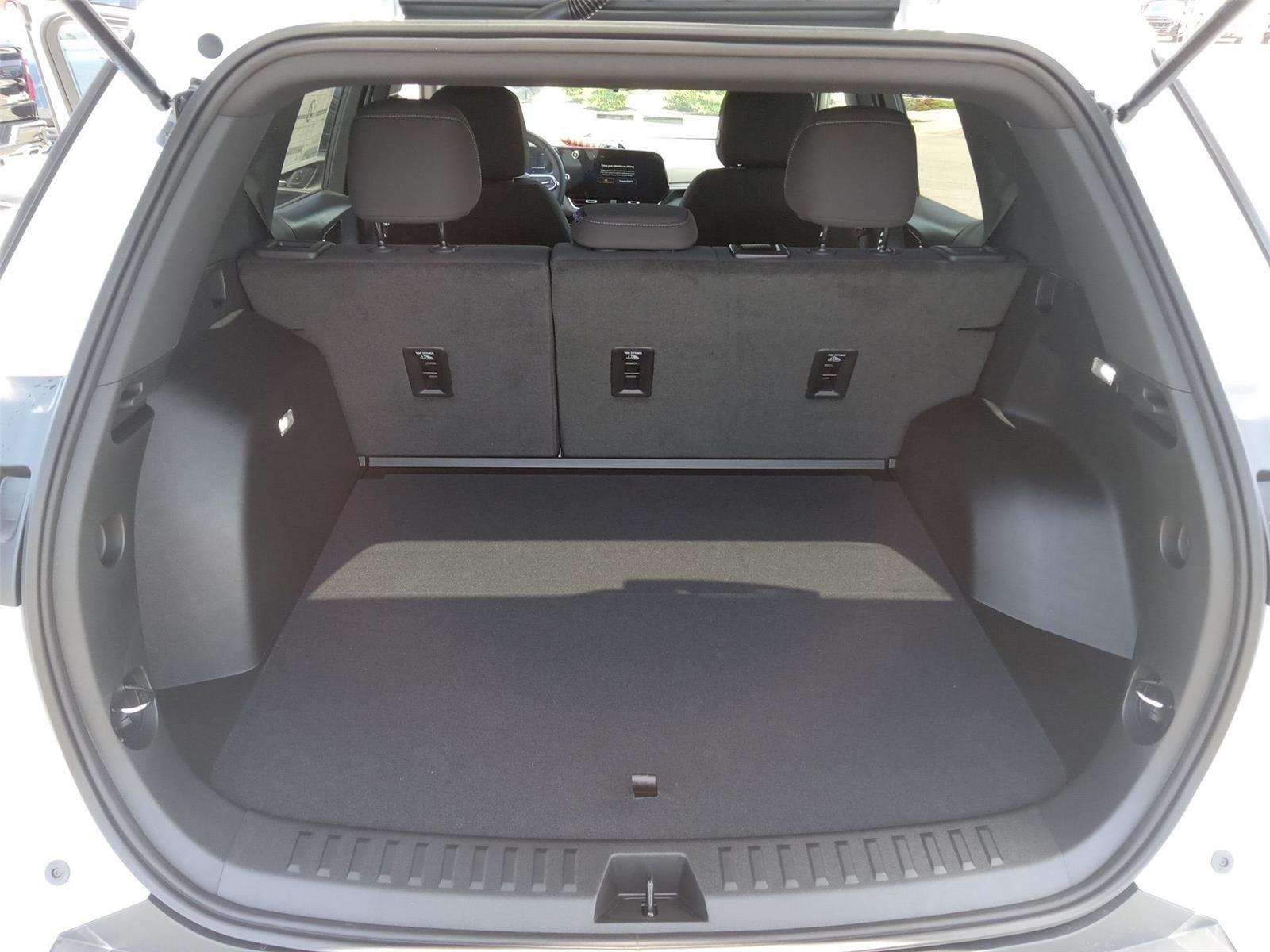 2026 Chevrolet Equinox LT - Photo 64