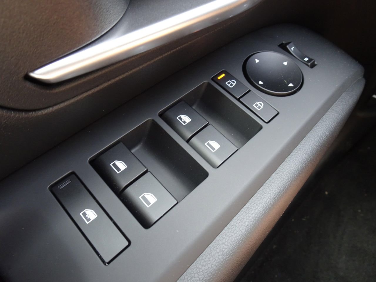 New 2026 Gray Hyundai SE FWD image 21