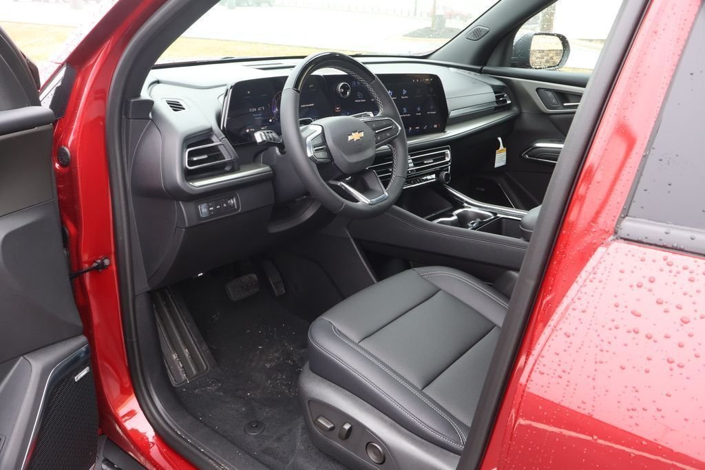 2026 Chevrolet Traverse LT - Photo 13