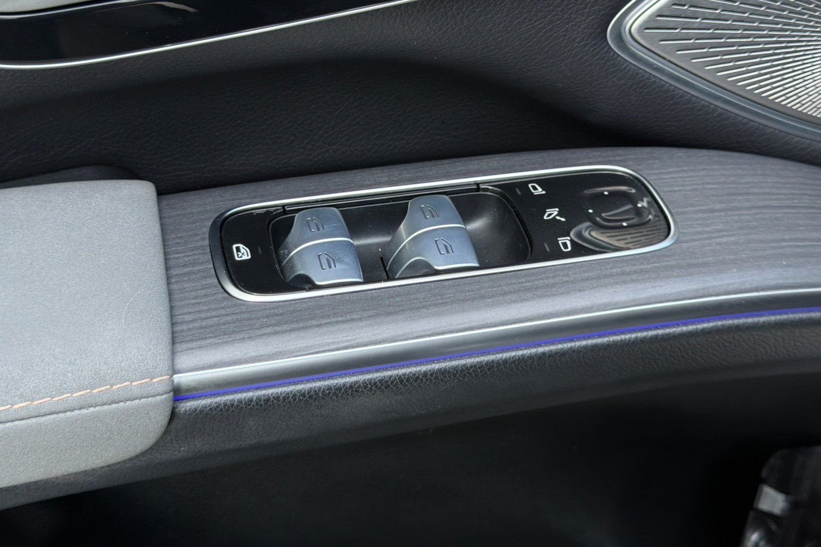 Certified Used 2023 Gray Mercedes-Benz 580 image 26
