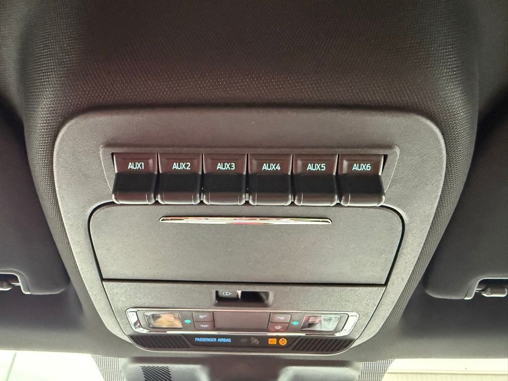 New 2026 Oxford White Ford F-250® Lariat® image 31