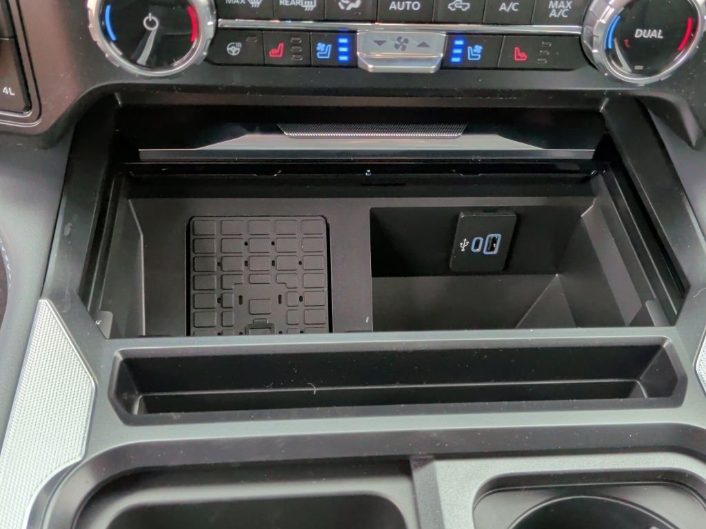 New 2026 Agate Black Metallic Ford F-250® Platinum® image 30