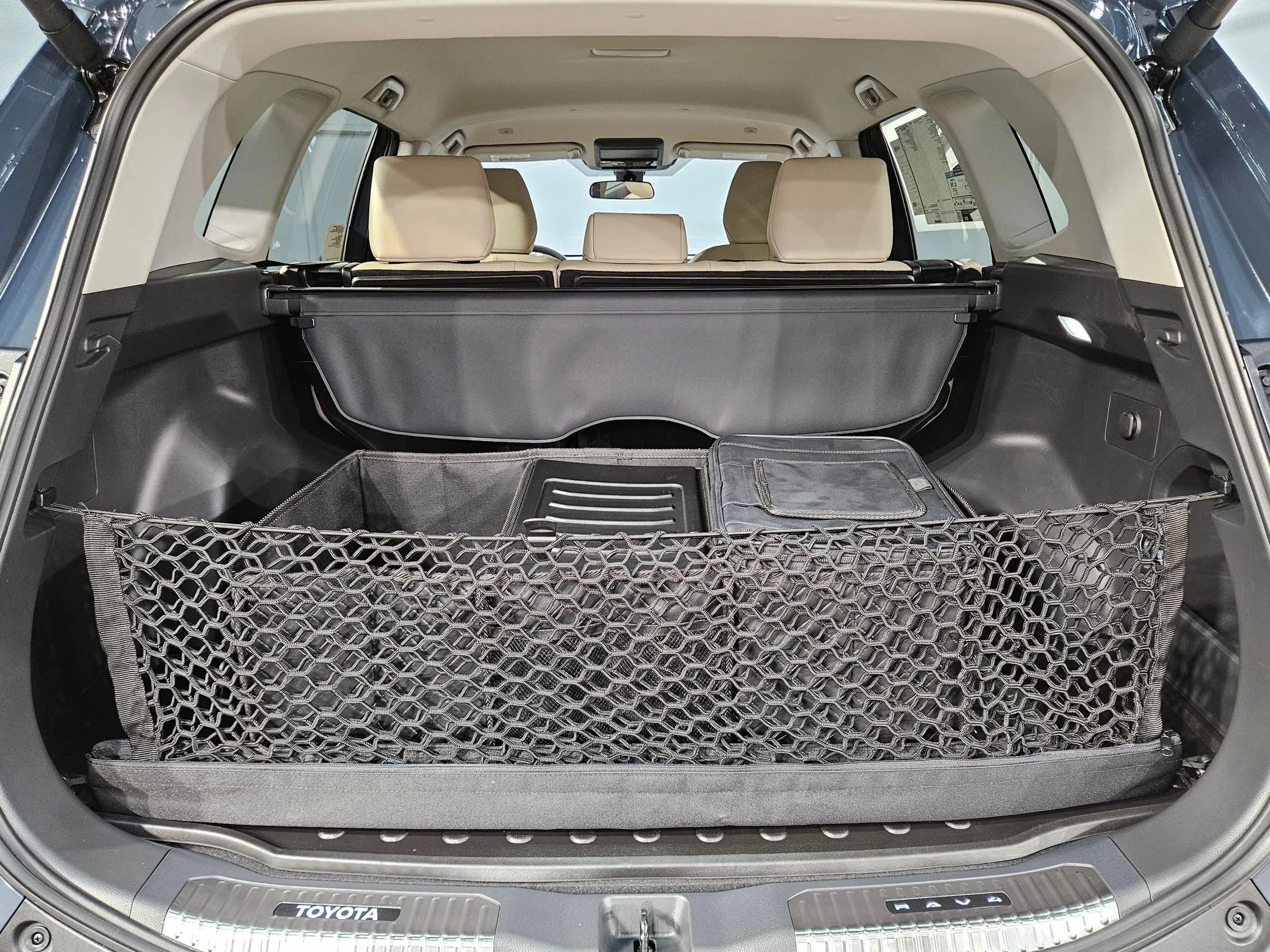 New 2026 Cloud Toyota XLE Premium image 21