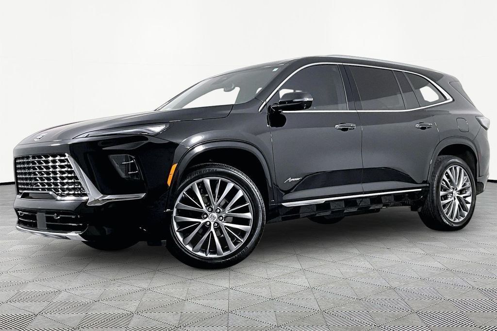 2025 Buick Enclave Avenir's photo