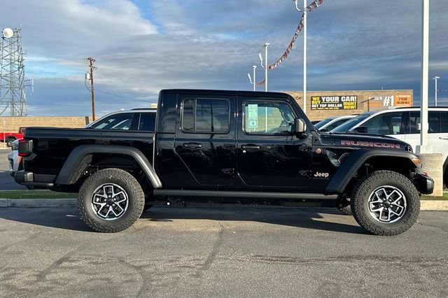 New 2026 Black Clear-Coat Exterior Paint Jeep Rubicon image 6