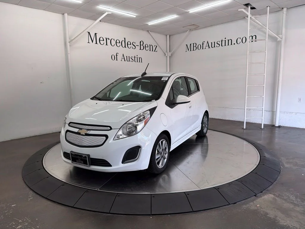 Used 2016 White Chevrolet 1LT image 3