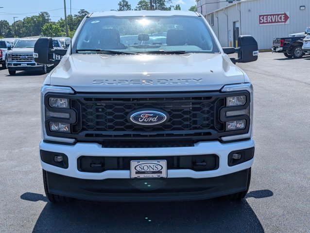 New 2026 Oxford White Ford F-250® XL image 3