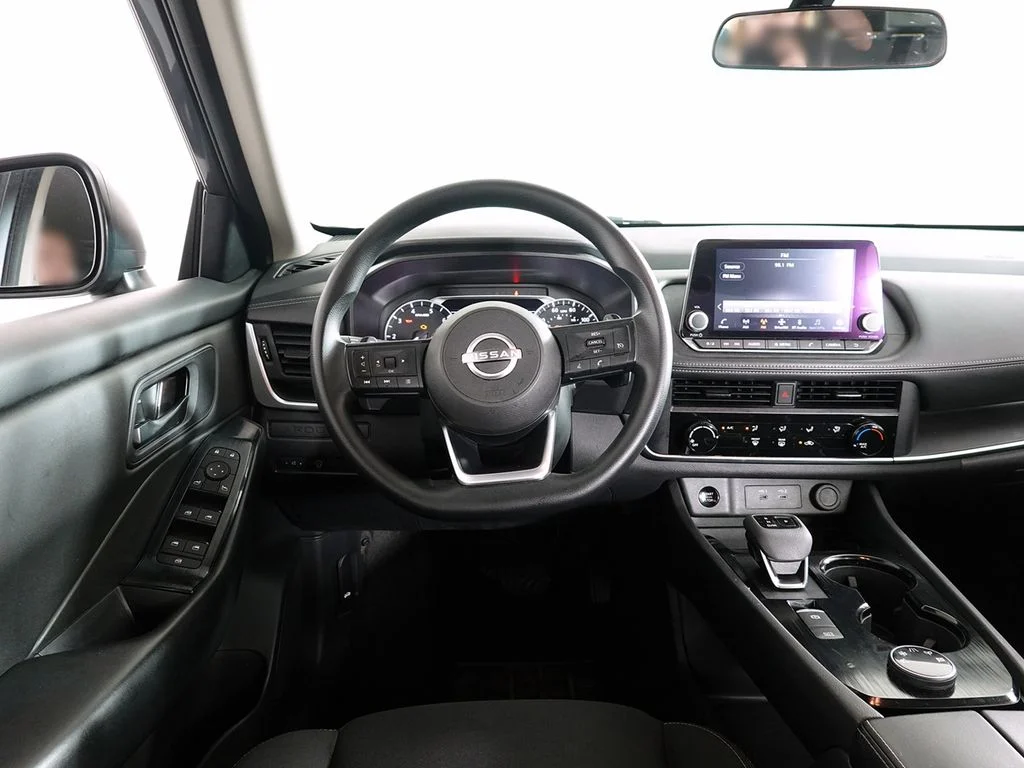 Used 2024 Gray Nissan S image 11