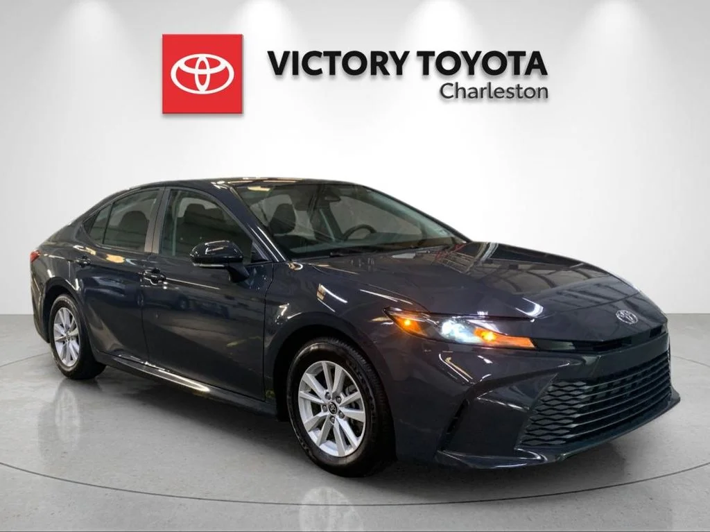 Used 2026  Toyota LE image 5