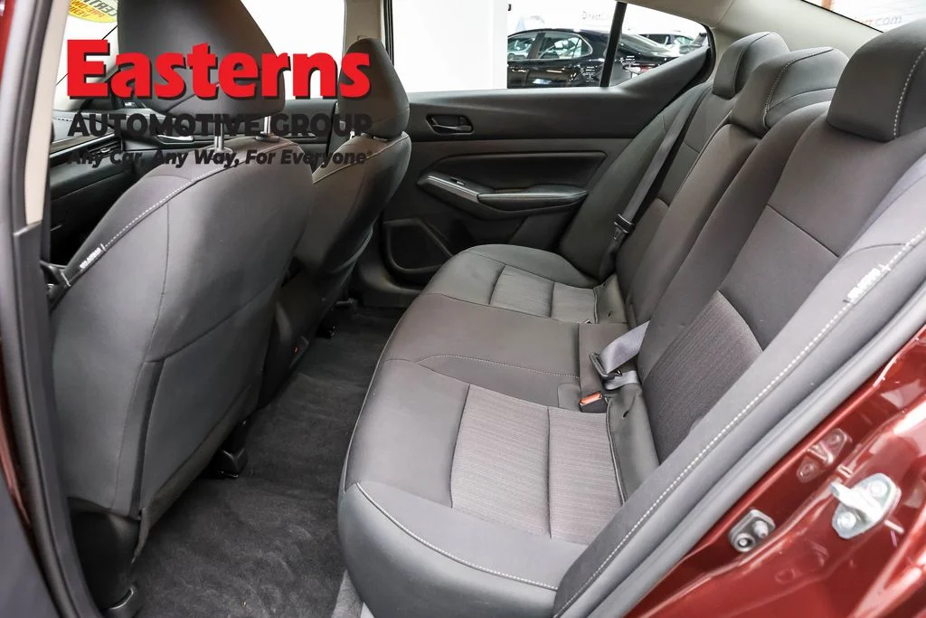 Used 2025 Red Nissan 2.5 SV image 21