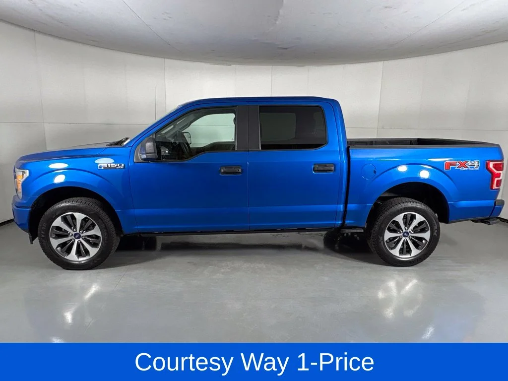 Used 2020 Blue Ford XL image 6