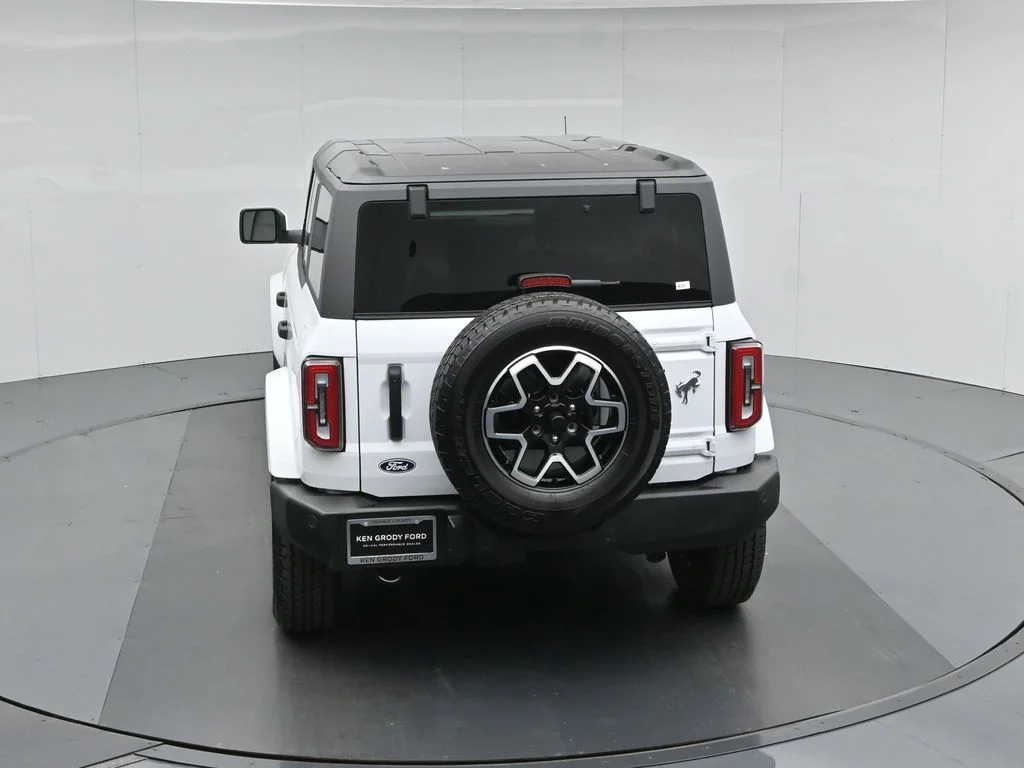 New 2026 White Ford Outer Banks image 39