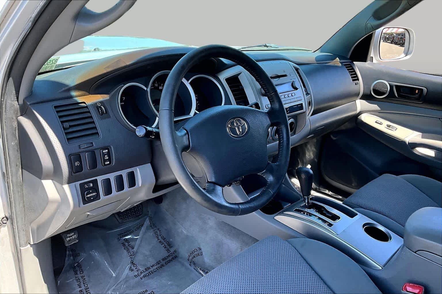 Used 2008 Silver Streak Mica Toyota PreRunner image 17