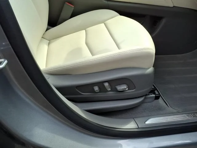 2025 Cadillac XT5 Premium Luxury - Photo 12