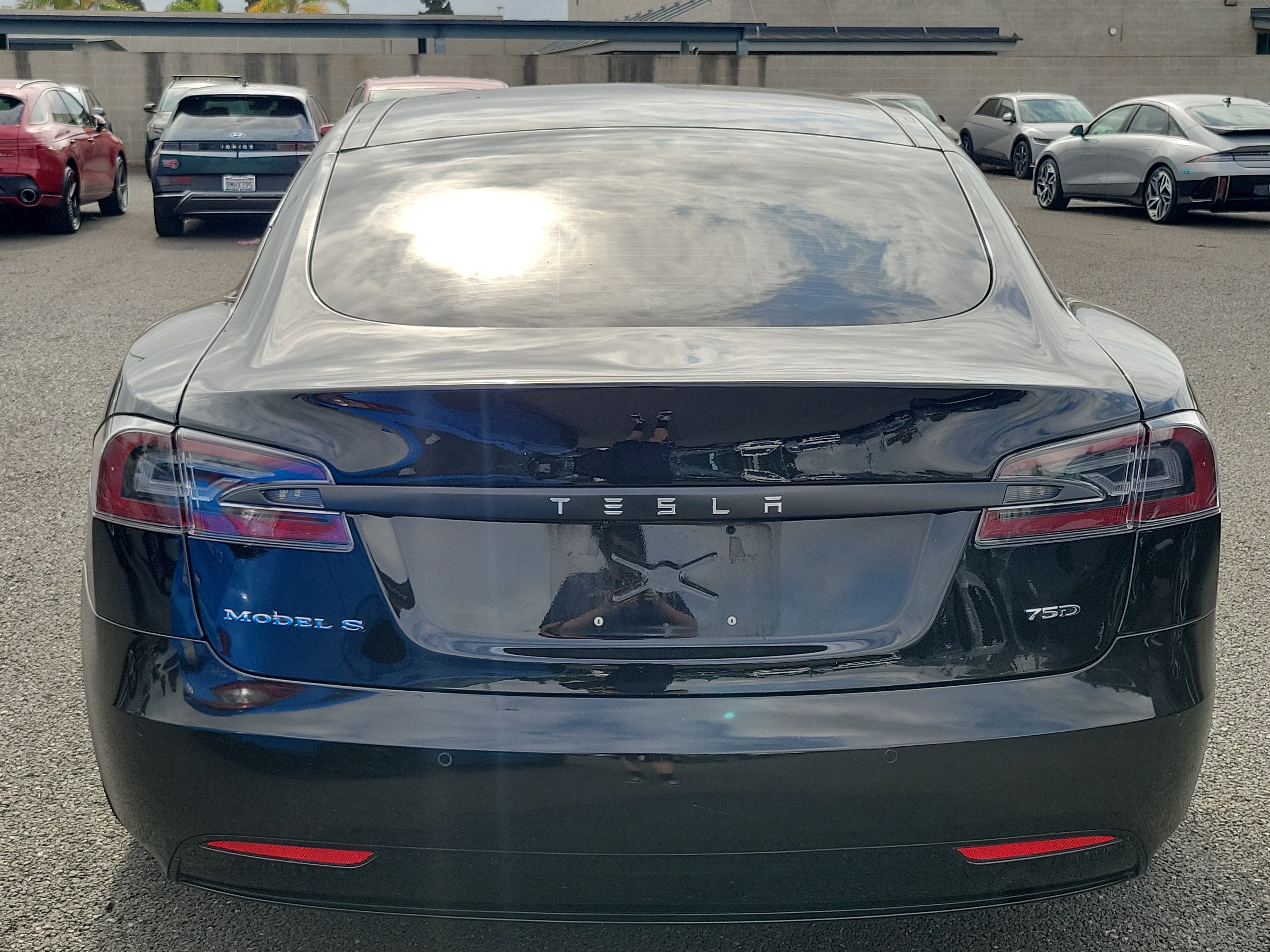 Used 2018 Solid Black Tesla 75D image 4