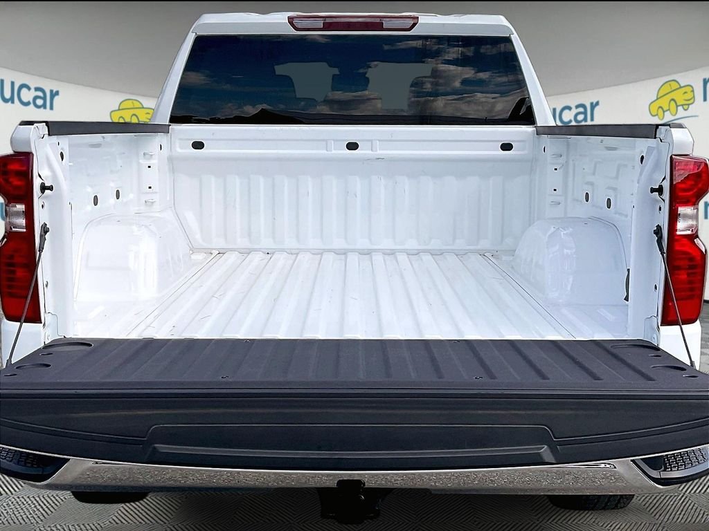 Used 2025 Summit White Chevrolet LT image 31