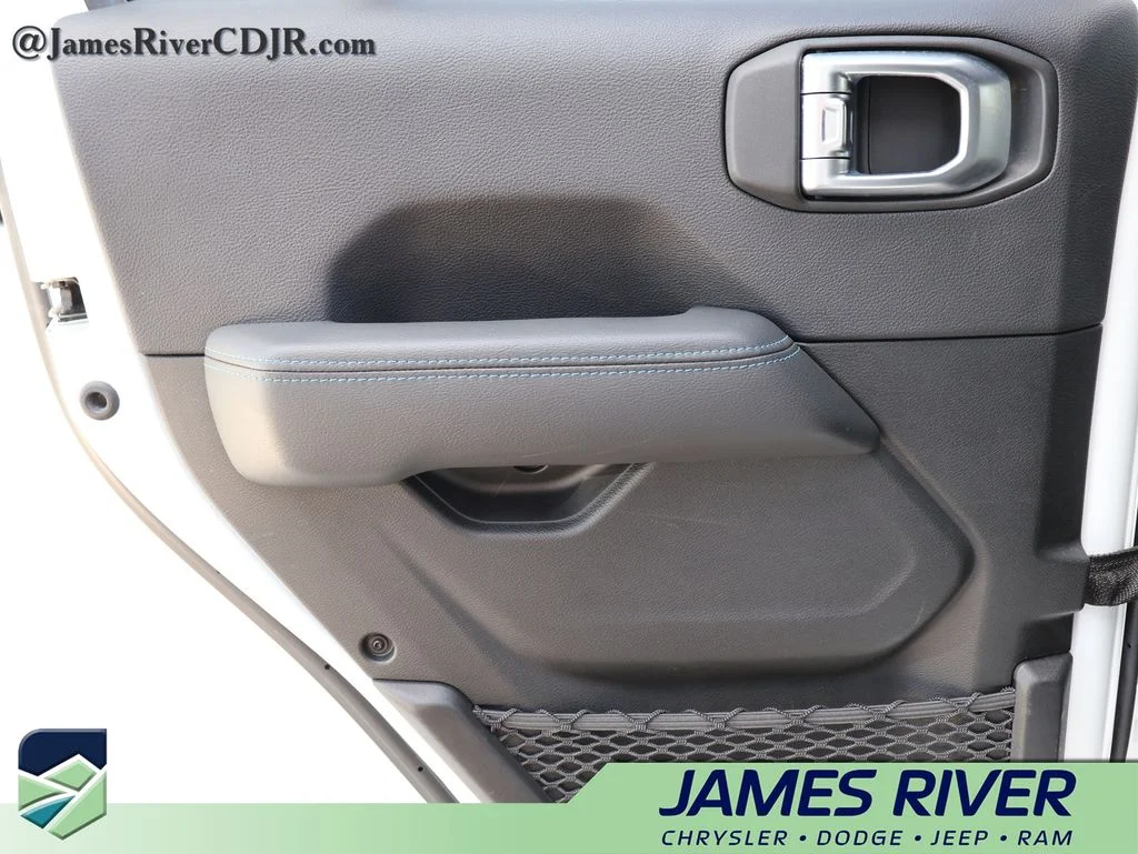 Used 2023 White Jeep Rubicon 4xe image 16