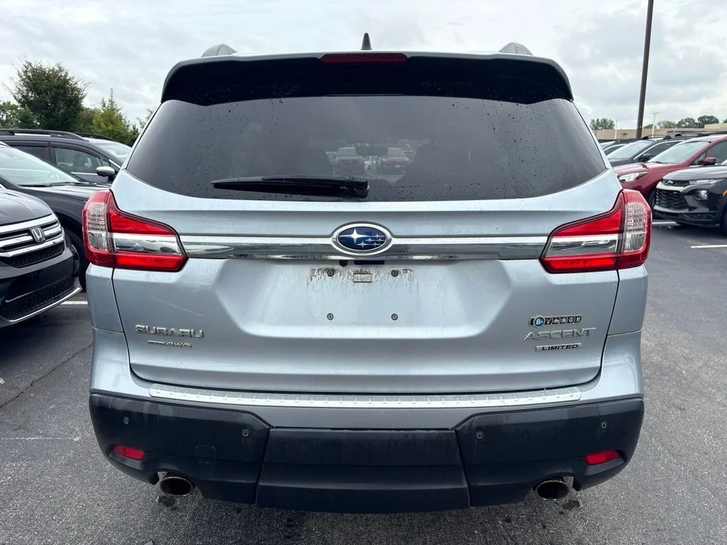 Used 2021 Silver Subaru Limited image 4
