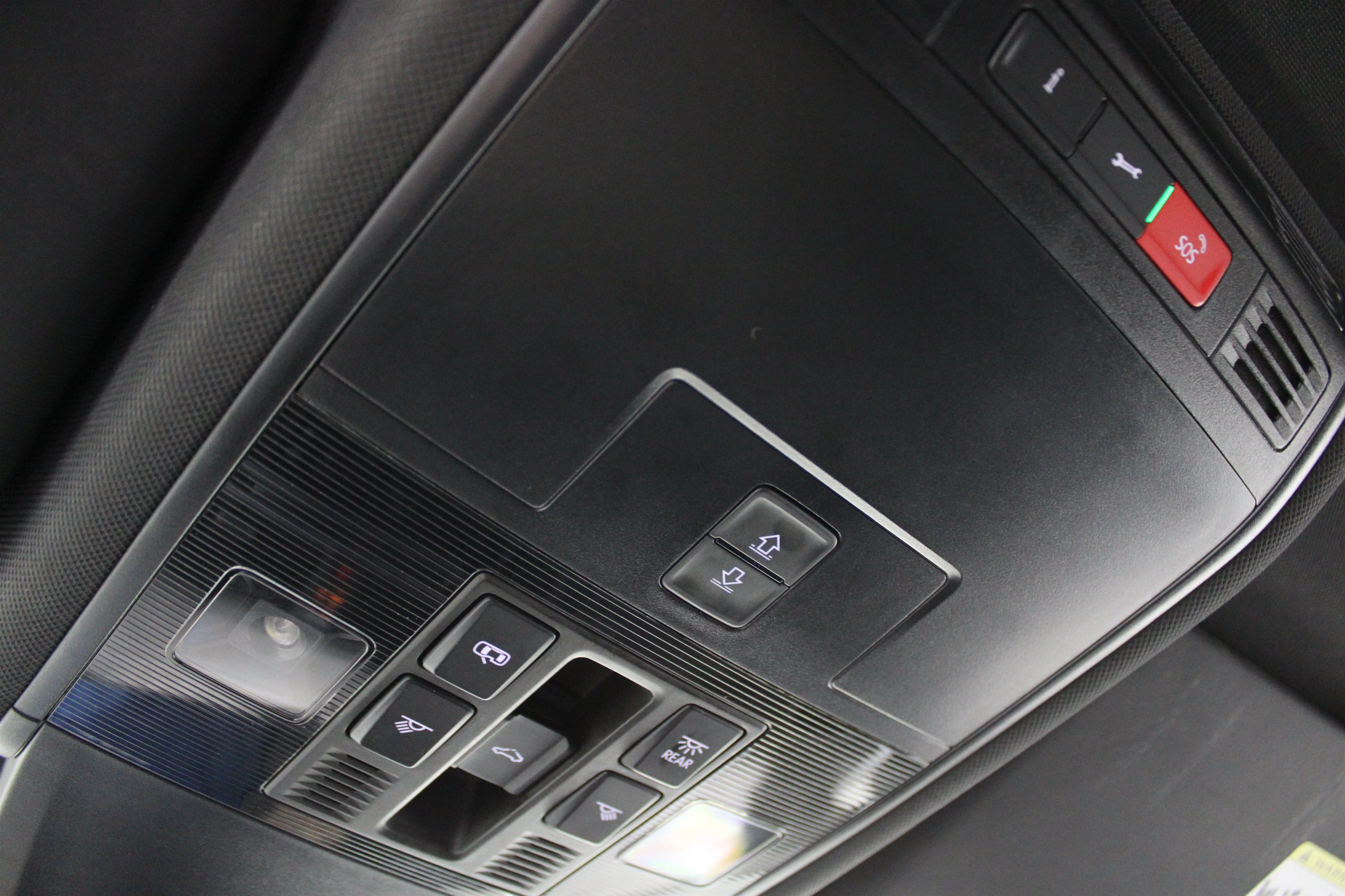 Used 2022 Gray Volkswagen SEL R-Line image 19
