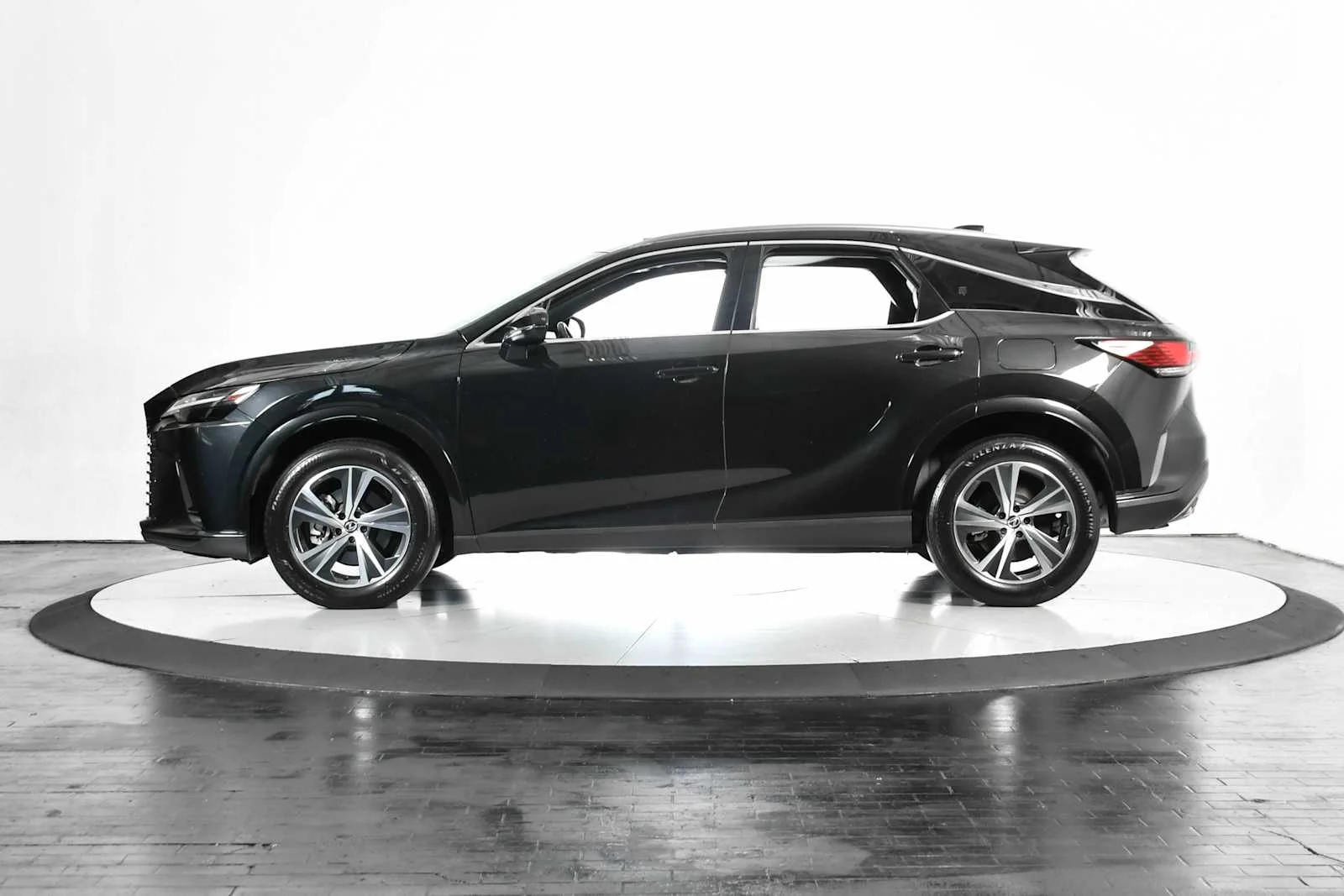 Used 2024 Caviar Lexus Premium image 2