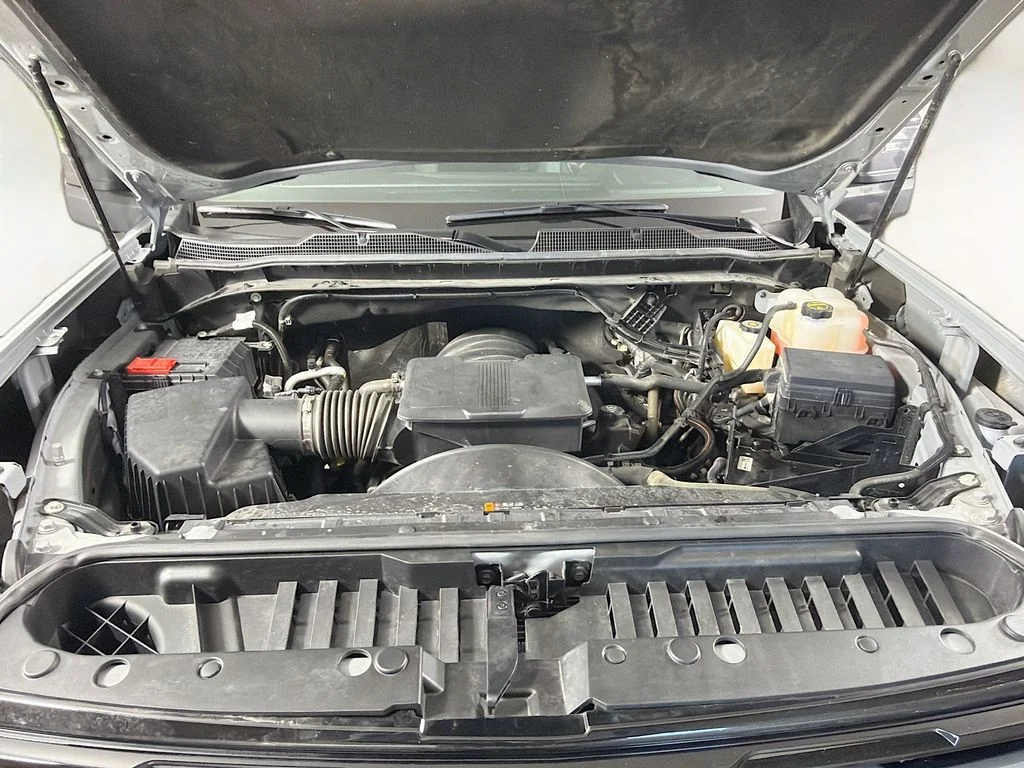 Used 2024 Gray Chevrolet LT image 26